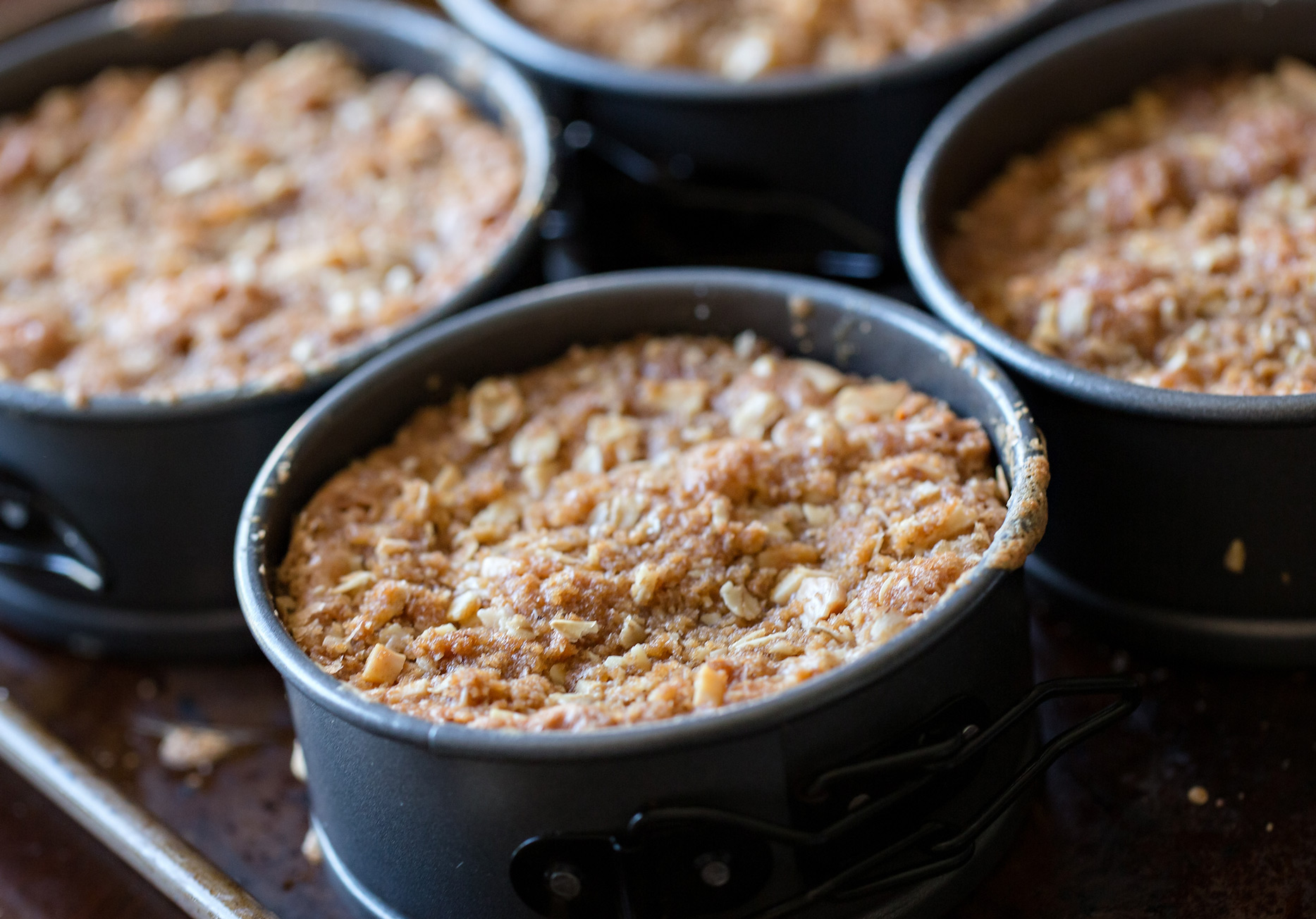 the elle in love, rhubarb crisp, recipe, made with love